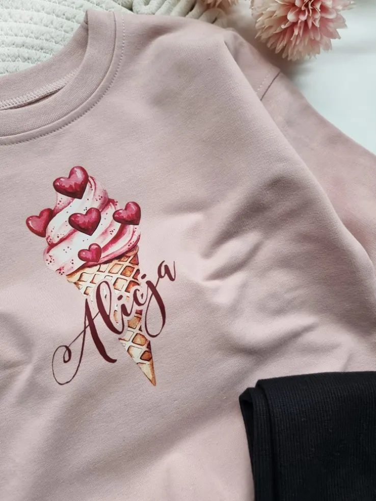 Bluza dziecięca z nadrukiem loda z serduszkami