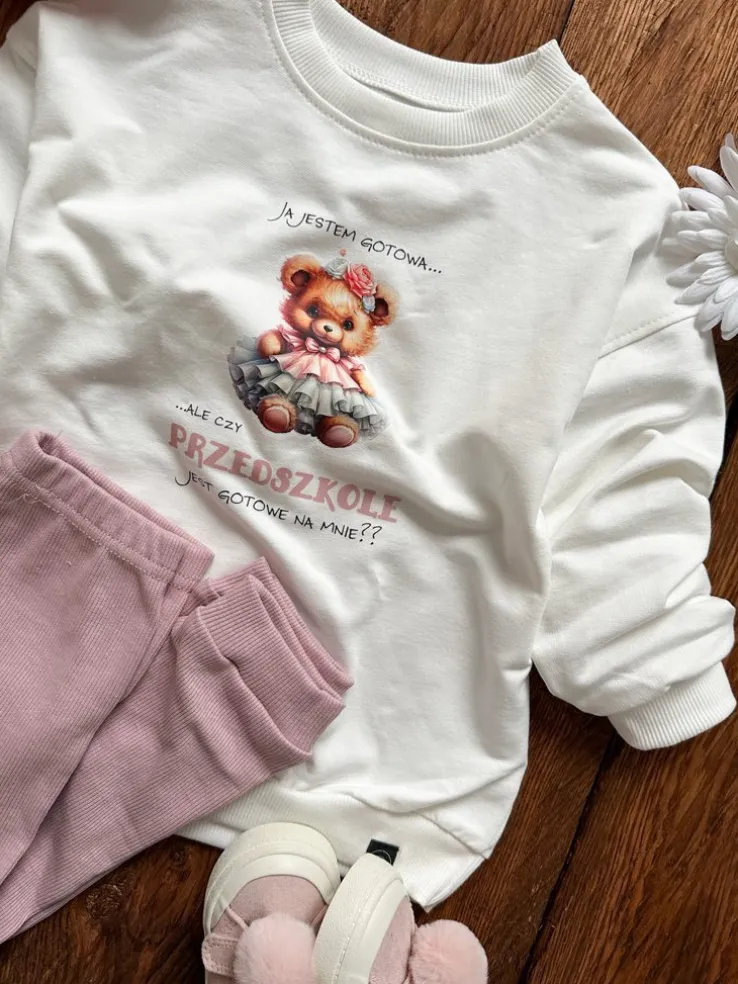 Bluza dziecięca z nadrukiem misia w sukience