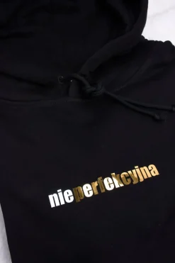 Bluza z kapturem nieperfekcyjna
