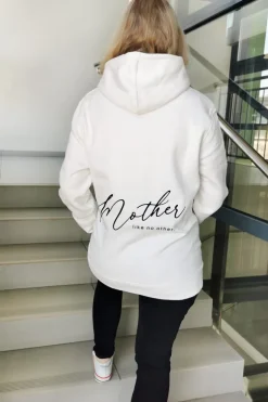 Bluza z kapturem z nadrukiem na plecach mother like no other.