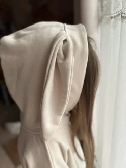 Bluza z kapturem z uszkami zajączka pluszowy inicjał