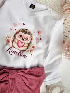 Body dla niemowlaka jeżyk z serduszkiem