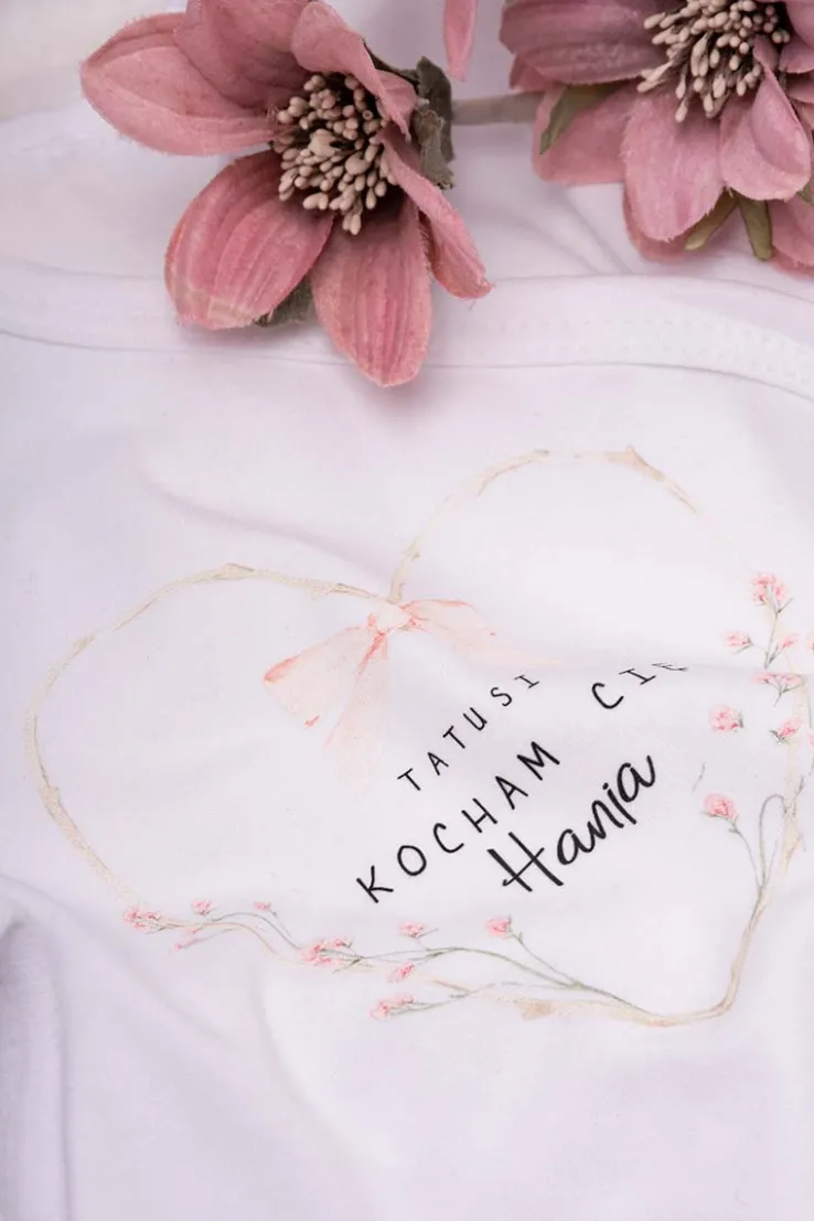 Body/koszulka z nadrukiem w sercu “tatusiu kocham Cię + imię dziecka”