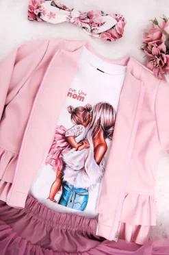 Body Mama z córką i napisem Love you mom