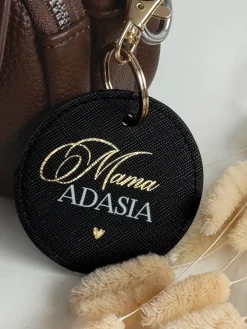 Breloczek dla mamy z imieniem dziecka