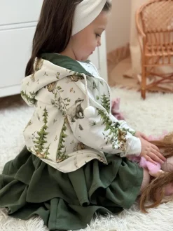 Dres dziewczęcy zwierzątka w lesie ze spódniczką