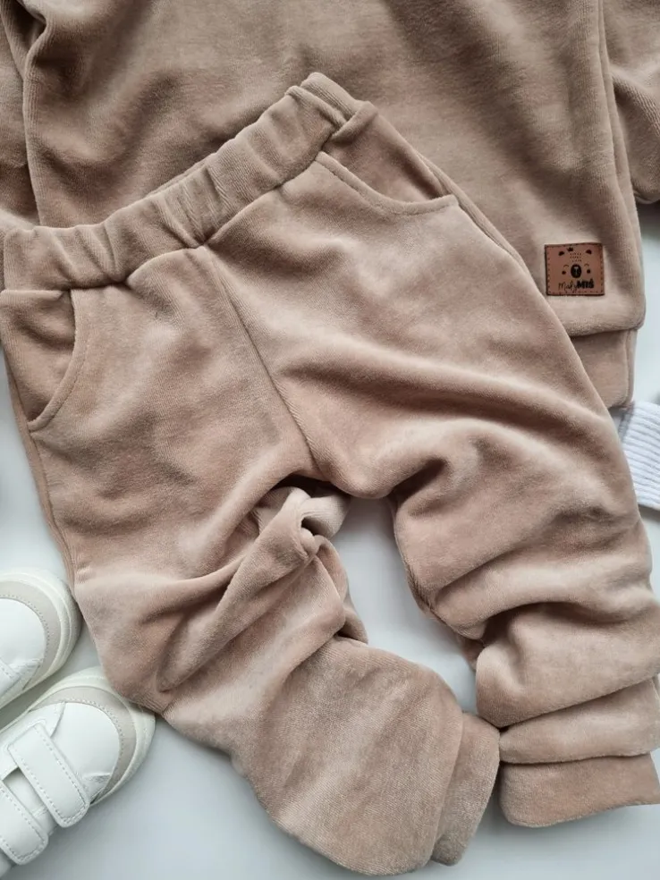 Dres welurowy dziecięcy cappuccino