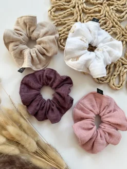 Gumka scrunchie do włosów muślinowa brudny róż