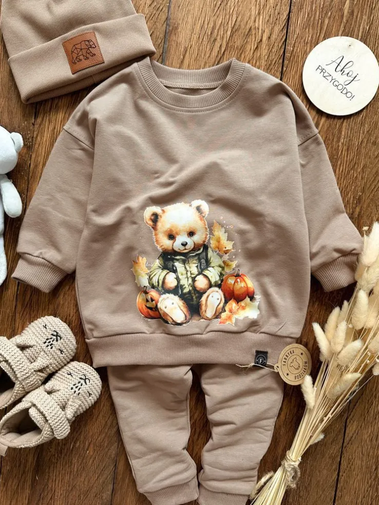 Kawowy komplet dresowy jesienny niedźwiadek w kurtce bluza + spodnie