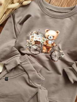 Kawowy komplet dresowy misio na rowerze bluza + spodnie