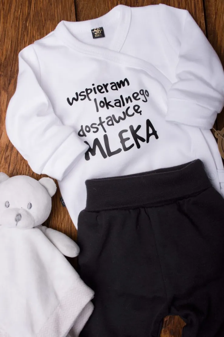 Komplet body Wspieram lokalnego dostawcę mleka + czarne półśpiochy lub spodnie