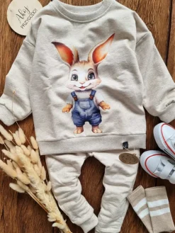 Komplet dla dziecka króliczek w ogrodniczkach (bluza + spodnie)