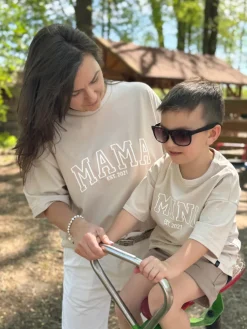 Koszulka damska z nadrukiem MAMA est.