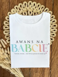 Koszulka z nadrukiem awans na babcię