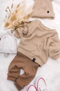 Legginsy dla niemowlaka prążkowane beżowe