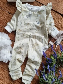 Legginsy dziecięce króliczki w polnych kwiatach
