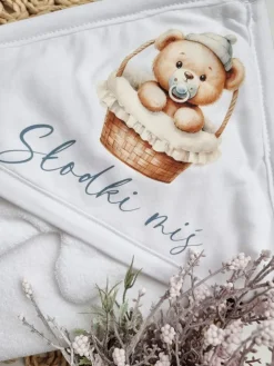 Okrycie kąpielowe słodki miś w koszyku