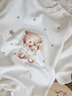 Pajac niemowlęcy miś pod kołderką