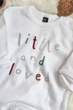 Pajac z nadrukiem little and loved