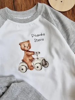 Piżama dziecięca misio na wyścigówce