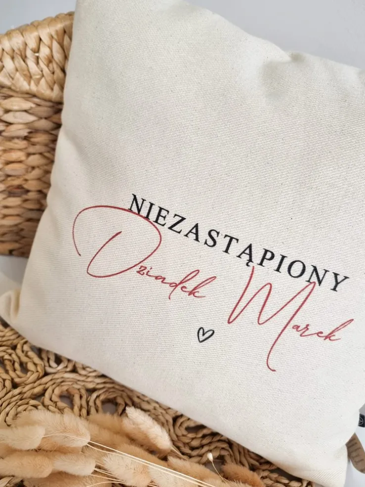 Poduszka z nadrukiem niezastąpiony Dziadek