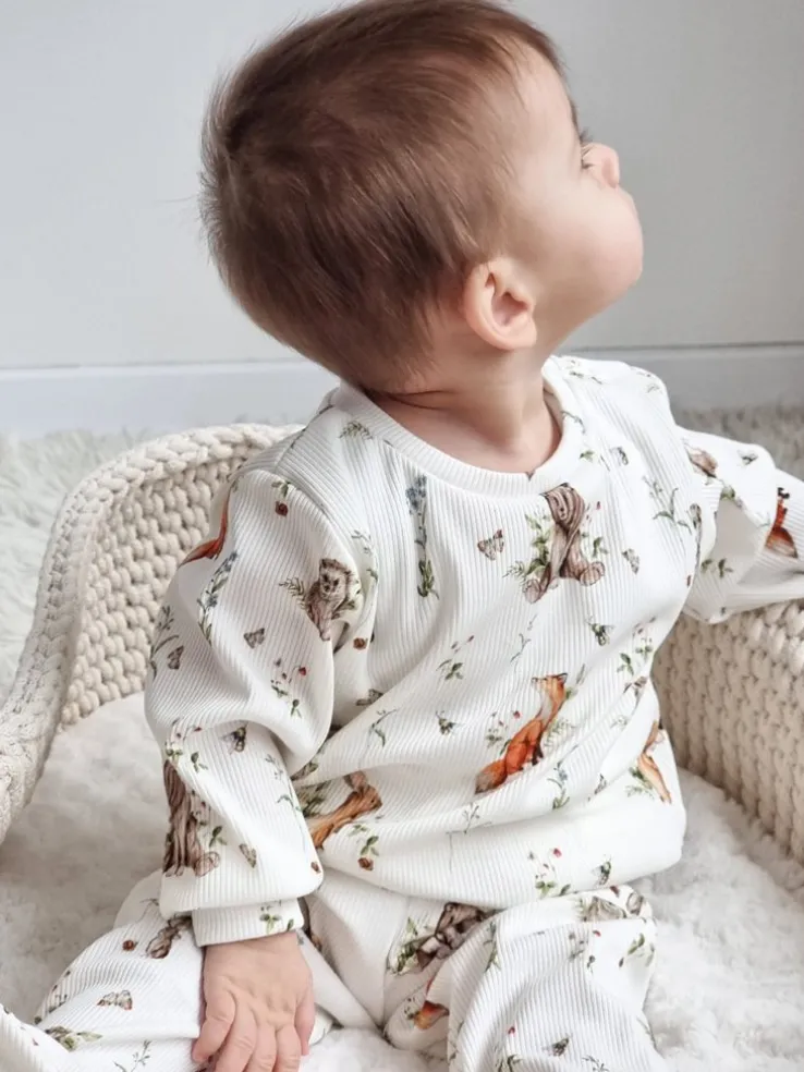 Prążkowany komplet leśni przyjaciele (bluza + spodnie)