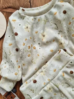 Prążkowany komplet stokrotki (bluza + spodnie)