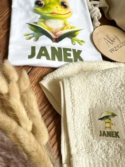 Ręcznik ecru żabka z parasolem + imię