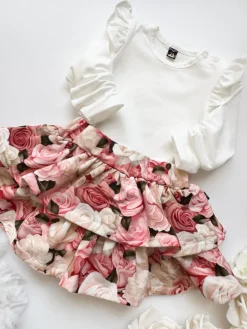 Spódniczka dla dziewczynki z falbankami w róże