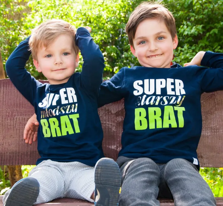 Super młodszy/starszy brat/siostra