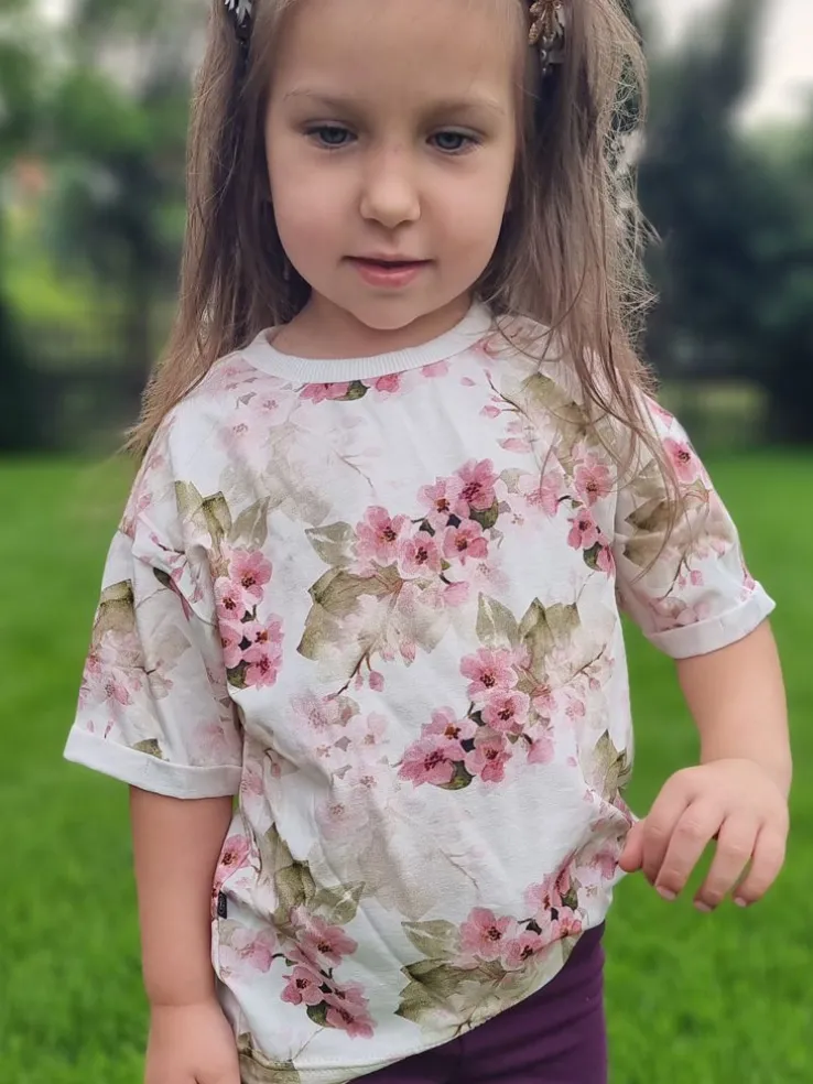 T-shirt dziecięcy letni ogród