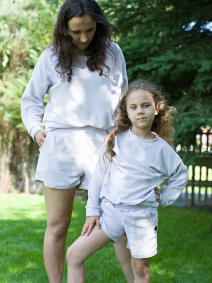Welurowy komplet dla dziecka kolor liliowy bluza + spodnie