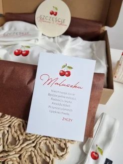 Zestaw wyprawkowy dla niemowlaka 10 el. wisienki
